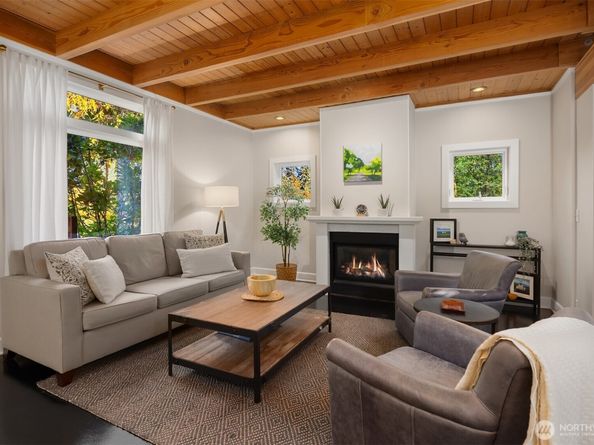 6564 NE Maple Street, Bainbridge Island WA 98110