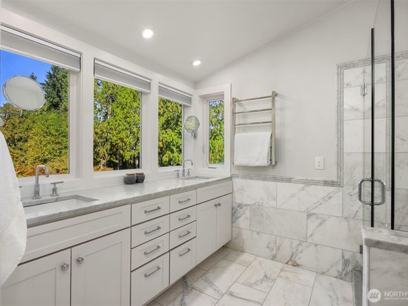 6564 NE Maple Street, Bainbridge Island WA 98110