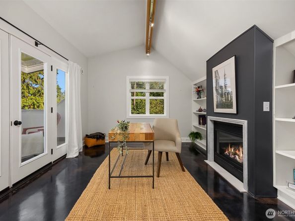 6564 NE Maple Street, Bainbridge Island WA 98110