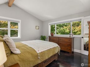 6564 NE Maple Street, Bainbridge Island WA 98110