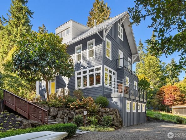 6564 NE Maple Street, Bainbridge Island WA 98110