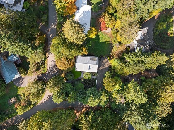 6564 NE Maple Street, Bainbridge Island WA 98110