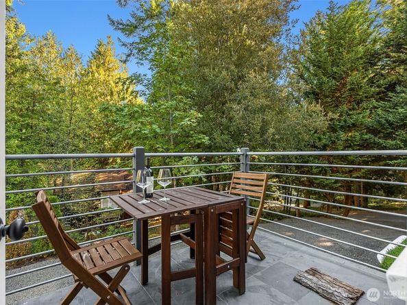 6564 NE Maple Street, Bainbridge Island WA 98110