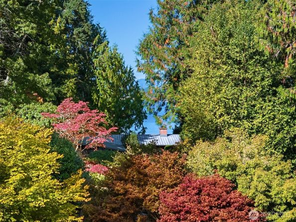 6564 NE Maple Street, Bainbridge Island WA 98110