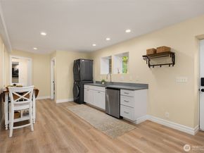 6564 NE Maple Street, Bainbridge Island WA 98110
