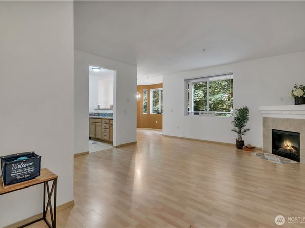 3012 SE 8th Place 1117, Renton WA 98058