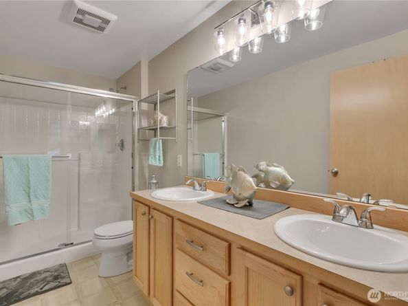 3012 SE 8th Place 1117, Renton WA 98058