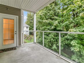 3012 SE 8th Place 1117, Renton WA 98058