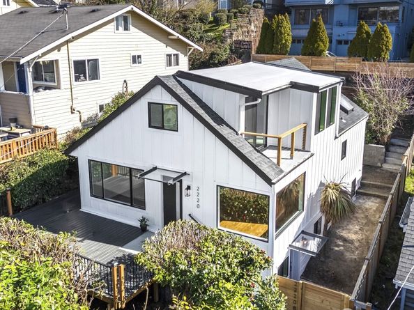 2220 14th Avenue W, Seattle WA 98119