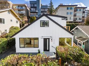 2220 14th Avenue W, Seattle WA 98119