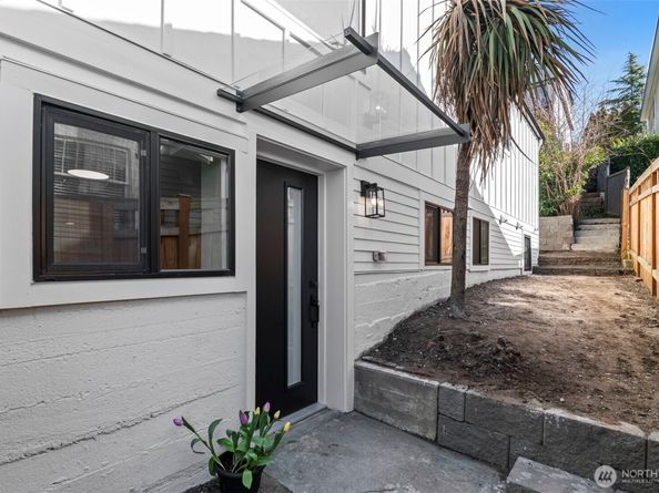 2220 14th Avenue W, Seattle WA 98119