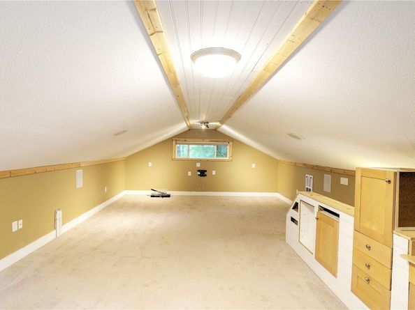 19134 SE May Valley Road, Issaquah WA 98027