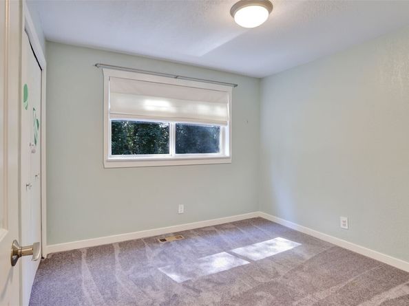 19134 SE May Valley Road, Issaquah WA 98027