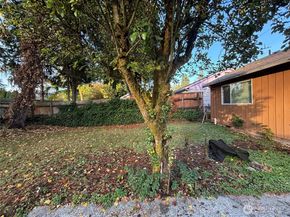 821 195th Street, Shoreline WA 89155