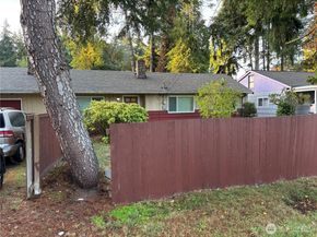 821 195th Street, Shoreline WA 89155