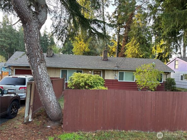 821 195th Street, Shoreline WA 89155