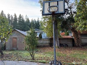 821 195th Street, Shoreline WA 89155