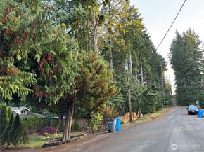 821 195th Street, Shoreline WA 89155