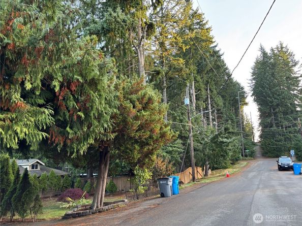 821 195th Street, Shoreline WA 89155