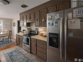 821 195th Street, Shoreline WA 89155