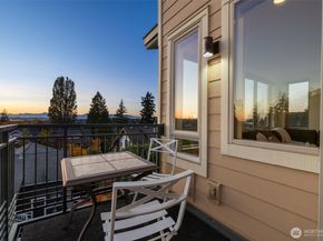 6801 Greenwood Avenue N 301, Seattle WA 98103