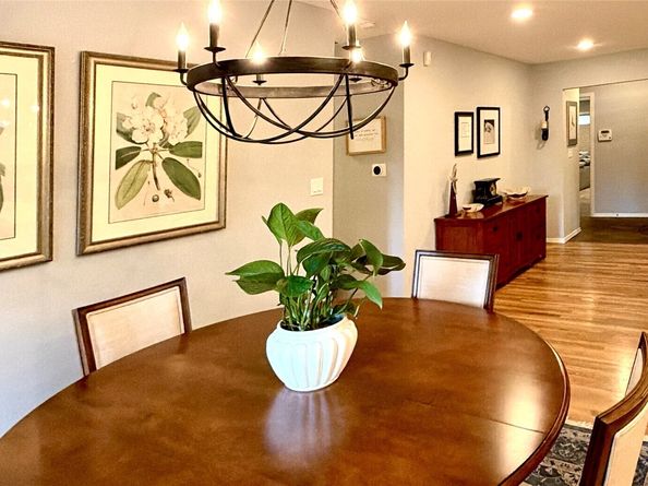 15934 SE 41st Place, Bellevue WA 98006