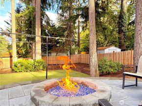 15934 SE 41st Place, Bellevue WA 98006