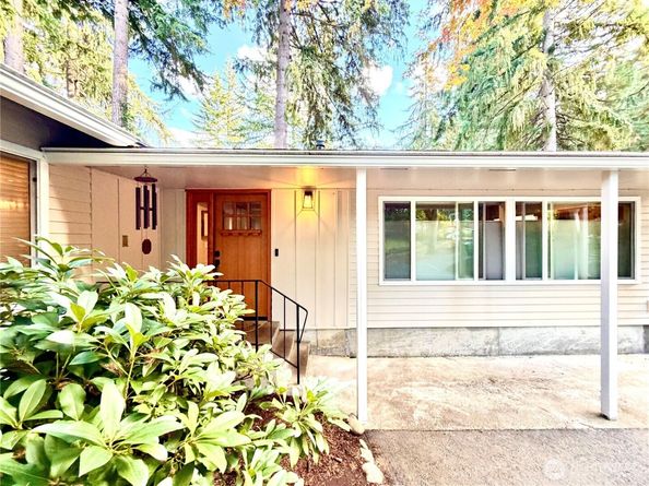 15934 SE 41st Place, Bellevue WA 98006