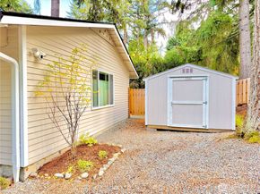 15934 SE 41st Place, Bellevue WA 98006