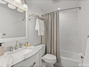 2636 22nd Avenue W 101, Seattle WA 98199