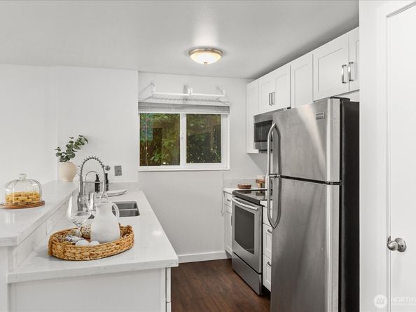 2636 22nd Avenue W 101, Seattle WA 98199