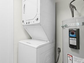 1740 NE 86th Street 215, Seattle WA 98115