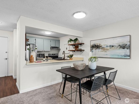 1740 NE 86th Street 215, Seattle WA 98115