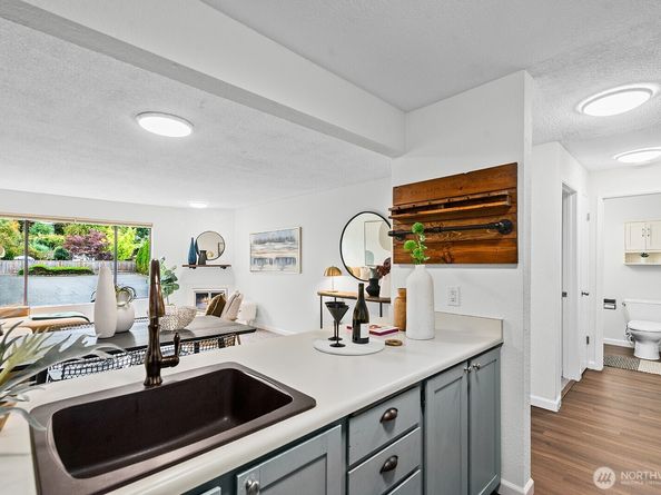 1740 NE 86th Street 215, Seattle WA 98115