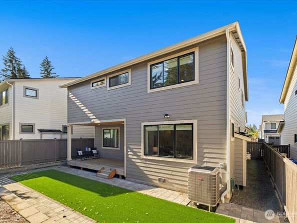 19248 139th Place SE, Renton WA 98058