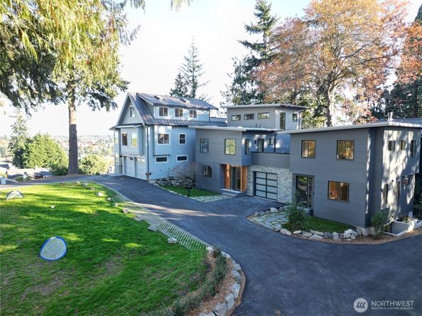 3949 B W Barrett Lane, Seattle WA 98199