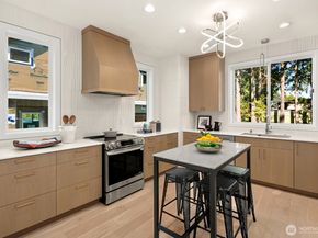 3949 B W Barrett Lane, Seattle WA 98199