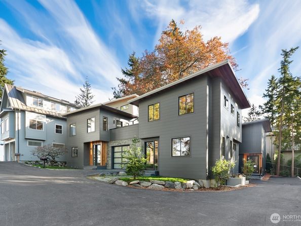 3949 B W Barrett Lane, Seattle WA 98199