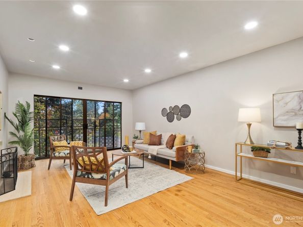 19523 86th Avenue W 523, Edmonds WA 98026