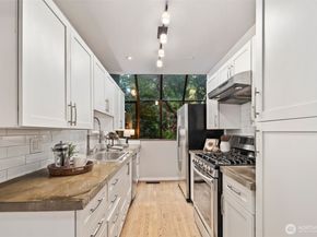 19523 86th Avenue W 523, Edmonds WA 98026