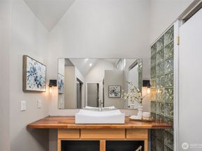 19523 86th Avenue W 523, Edmonds WA 98026