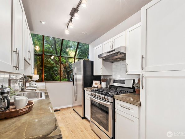 19523 86th Avenue W 523, Edmonds WA 98026