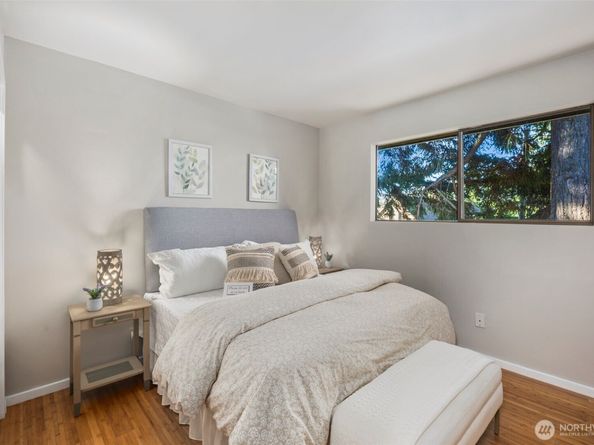 19523 86th Avenue W 523, Edmonds WA 98026