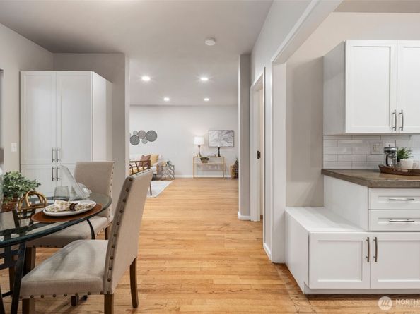 19523 86th Avenue W 523, Edmonds WA 98026