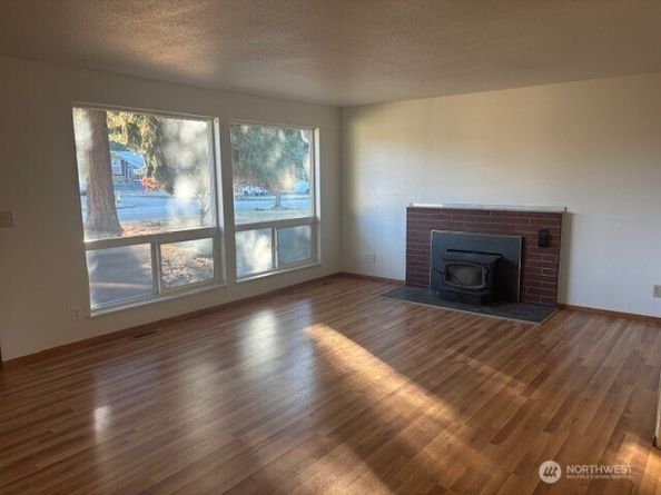 2025 Hemlock Street SE, Auburn WA 98092