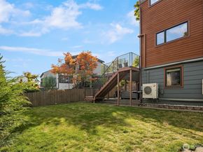 6206 52nd Avenue NE, Seattle WA 98115