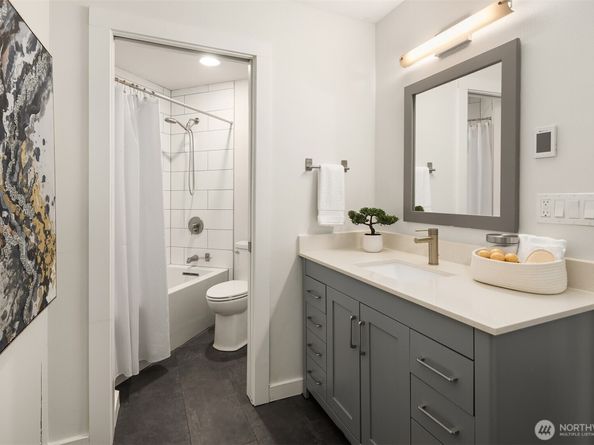6206 52nd Avenue NE, Seattle WA 98115