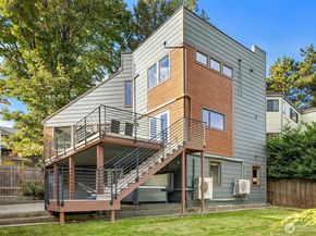 6206 52nd Avenue NE, Seattle WA 98115