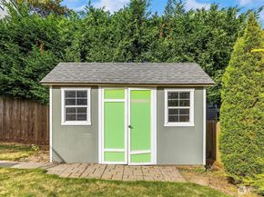 6206 52nd Avenue NE, Seattle WA 98115
