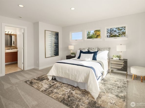 6206 52nd Avenue NE, Seattle WA 98115